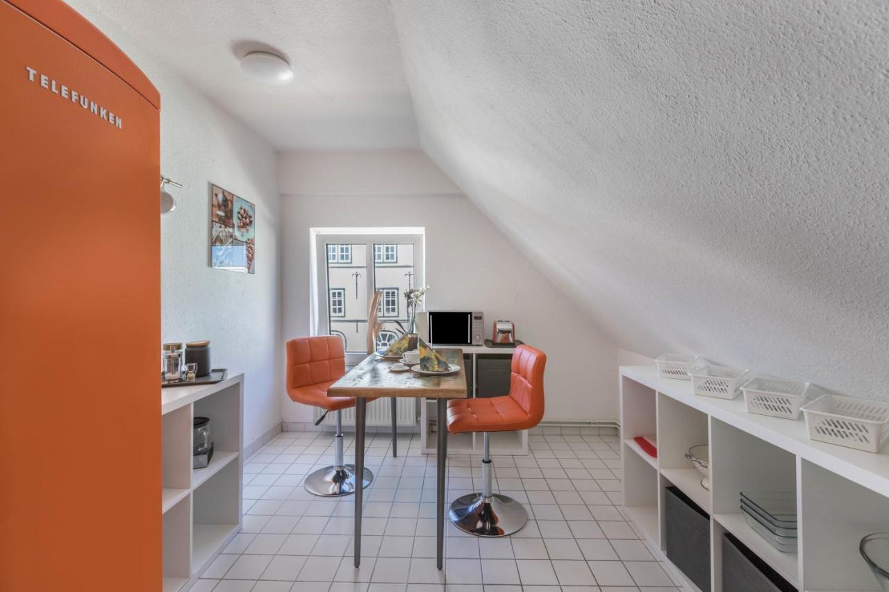 Blumenhaus-Apartment Friedrichstadt Buitenkant foto